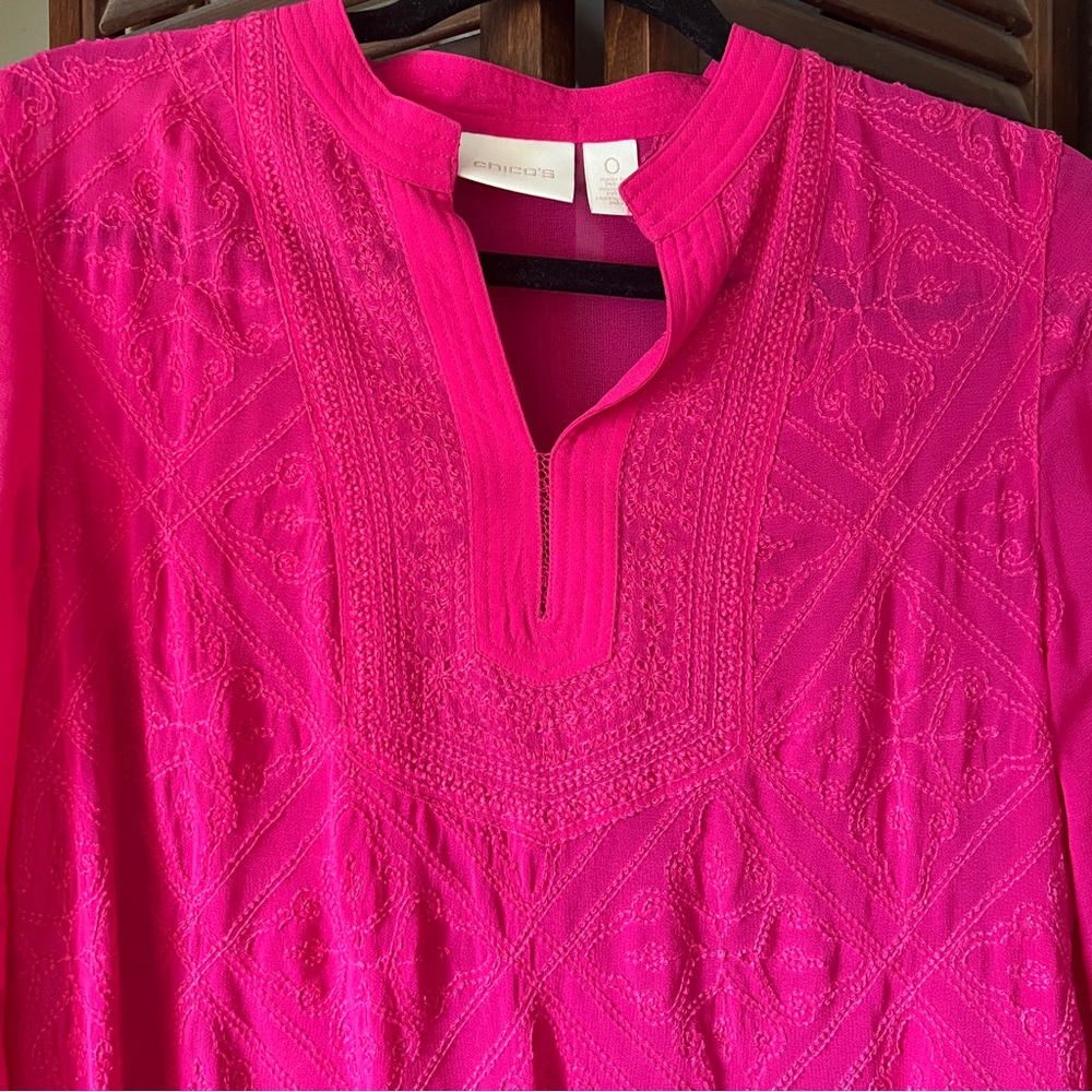 Chicos embroidered tunic, size‎ 0, perfect for spring.